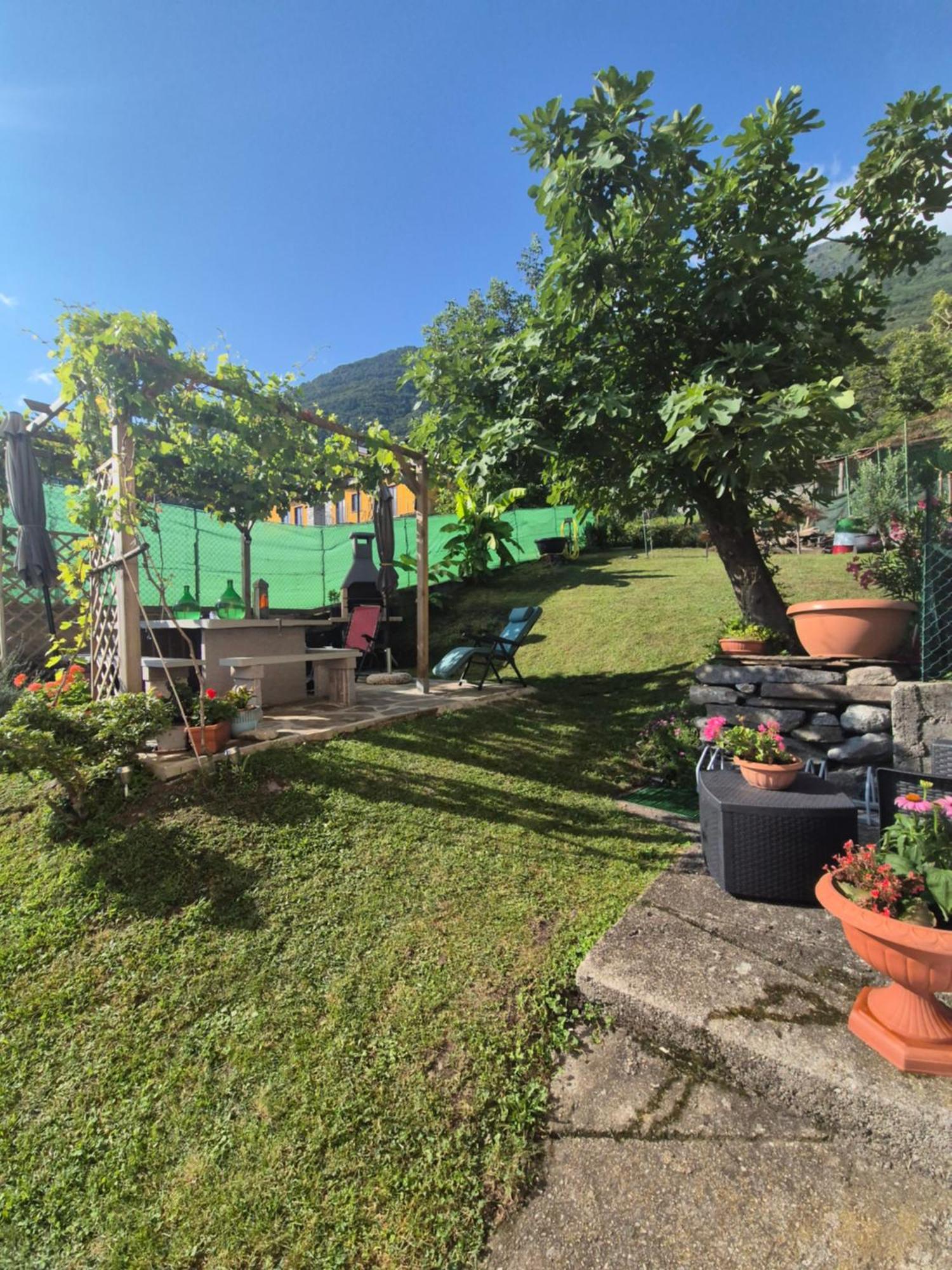 Casa Bat Lägenhet Mantello Exteriör bild